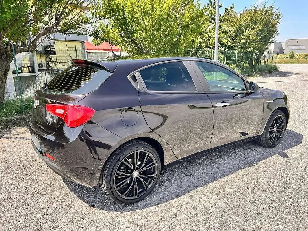 Brugt Alfa Romeo Giulietta 120 HK (88 kW) 2018 Sort Hatchback