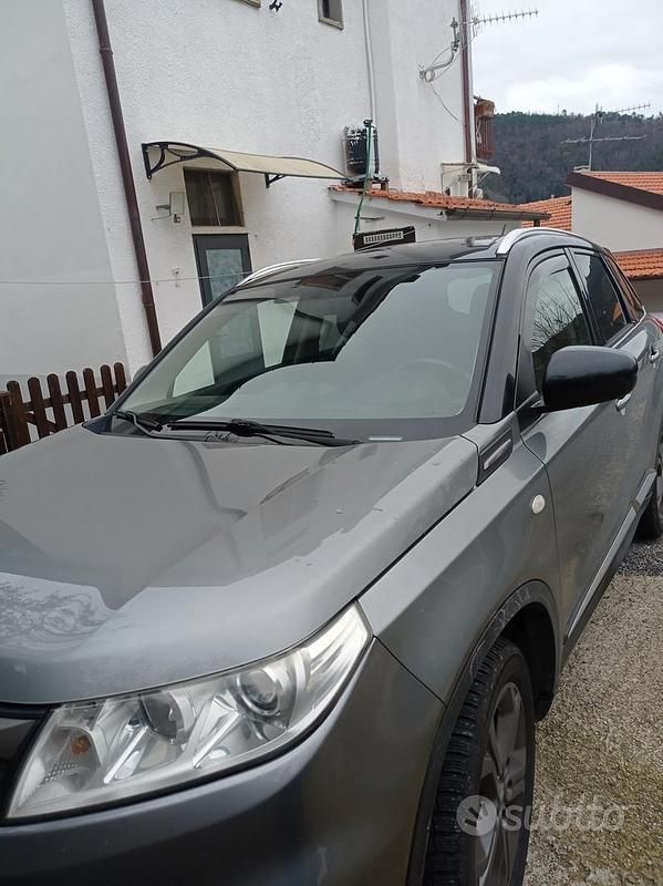 Usata Suzuki Vitara 2015 Grigio SUV