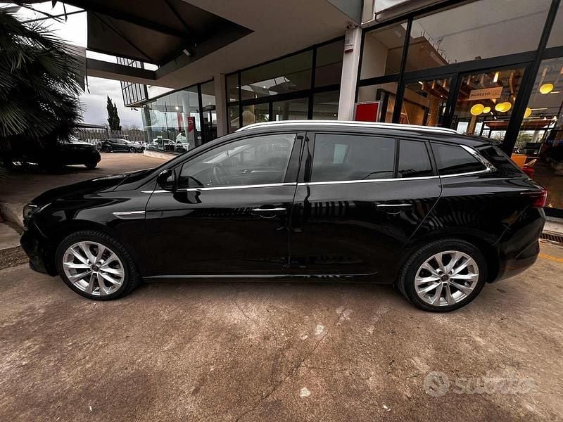 Usata Renault Mégane GrandTour Business 131 CV (96 kW) 2017 Nero Station wagon