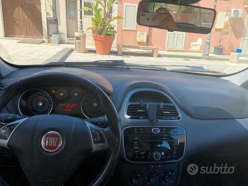 Usata Fiat Punto Evo 95 CV (69 kW) 2011 Grigio Utilitaria