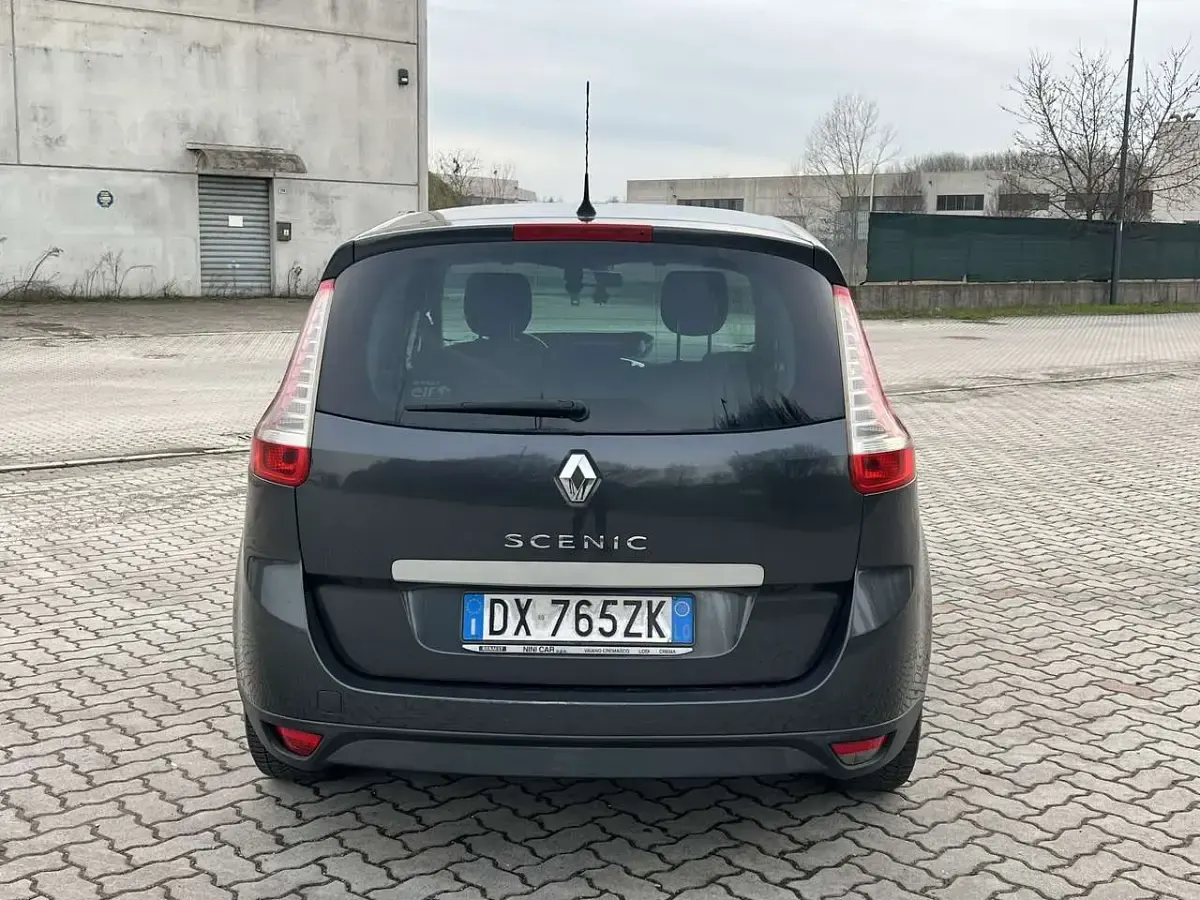 Usata Renault Scenic E-Tech Dynamique 131 CV (96 kW) 2008 Other Monovolume