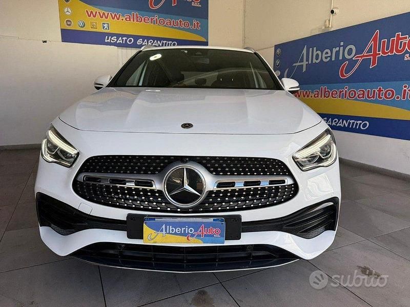 Usata Mercedes GLA180 Premium 116 CV (85 kW) 2020 Bianco SUV