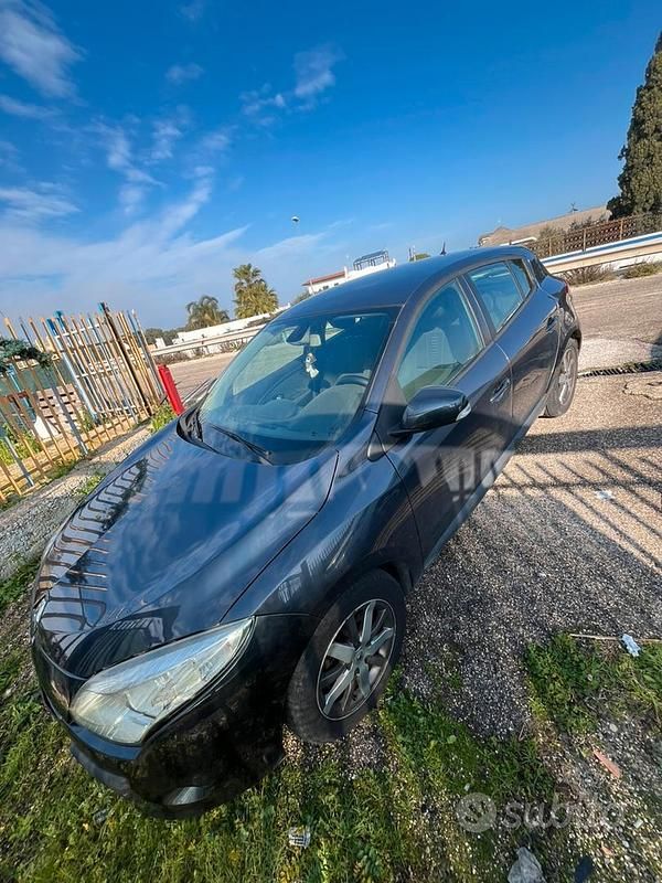 Usata Renault Mégane 90 CV (66 kW) 2009 Berlina