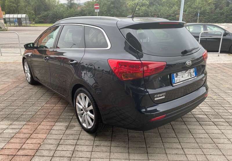 Usata Kia Ceed Sportswagon 128 CV (94 kW) 2015 Nero Station wagon