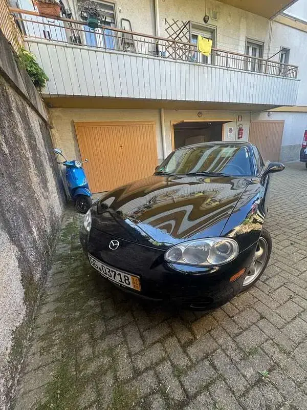 Usata Mazda MX5 116 CV (85 kW) 2002 Nero Cabrio