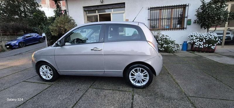 Usata Lancia Ypsilon 60 CV (44 kW) 2007 Utilitaria