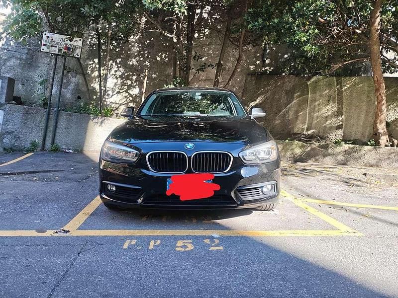 Usata BMW 118 Advantage 150 CV (110 kW) 2017 Nero Utilitaria
