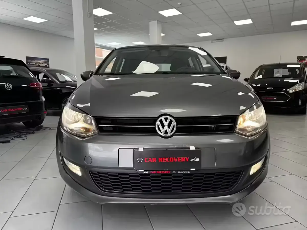 Usata VW Polo Comfortline 90 CV (66 kW) 2012 Grigio Utilitaria