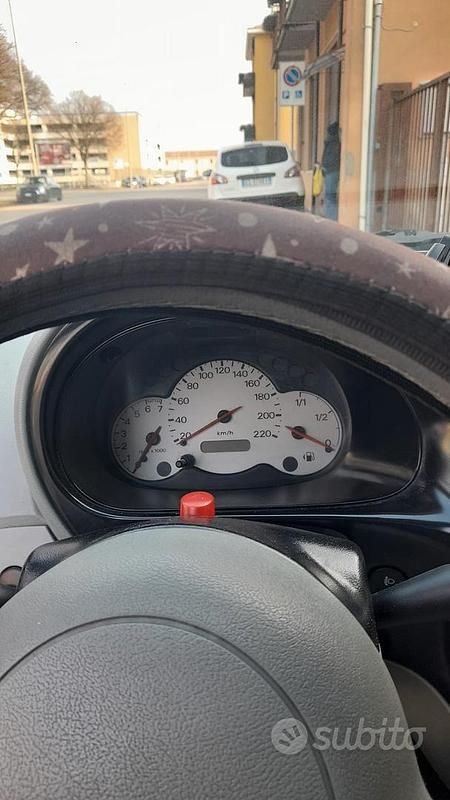 Usata Ford Deluxe 2005 Nero Utilitaria