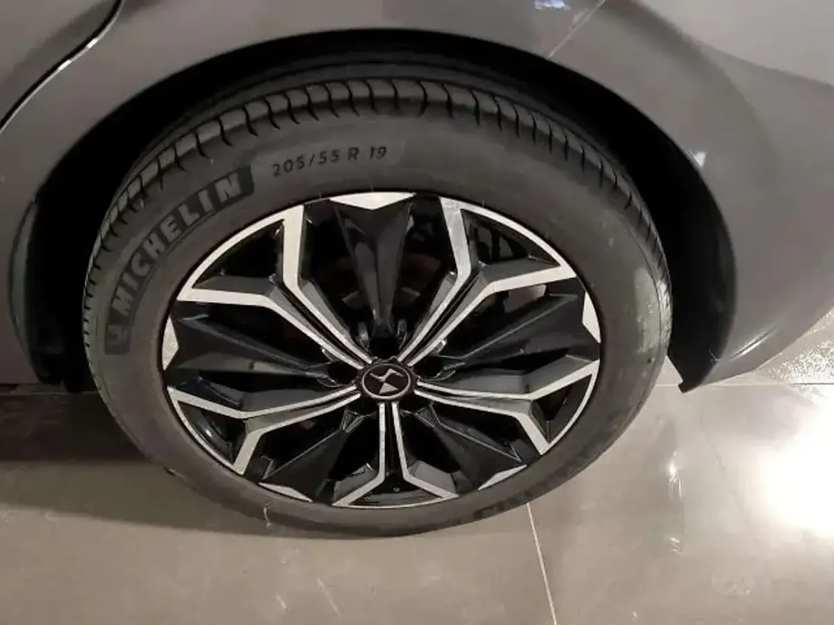 Brugt DS Automobiles DS4 Opera 131 HK (96 kW) 2024 Grå SUV