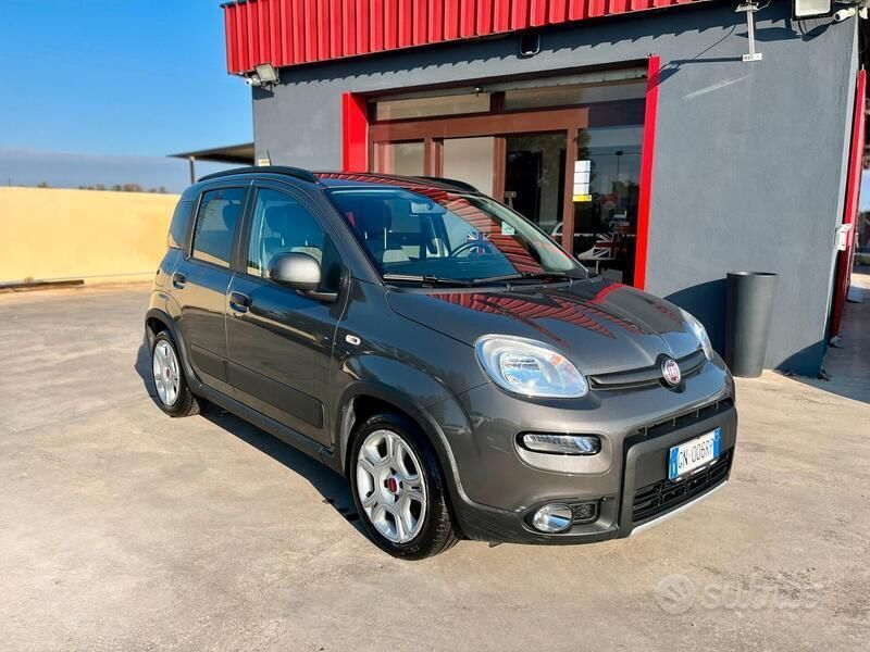 Usata Fiat Panda City Life 70 CV (51 kW) 2023 Grigio Utilitaria