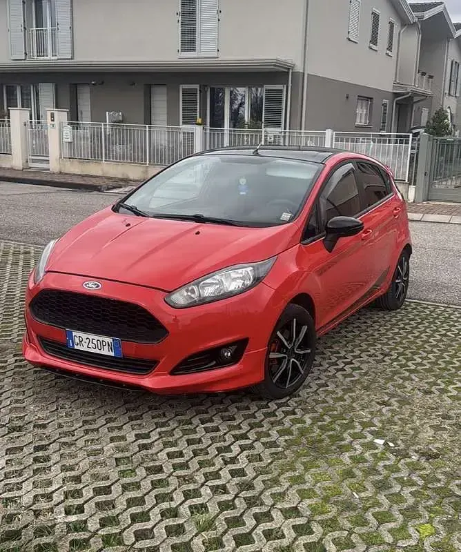 Usata Ford Fiesta Titanium 75 CV (55 kW) 2017 Utilitaria