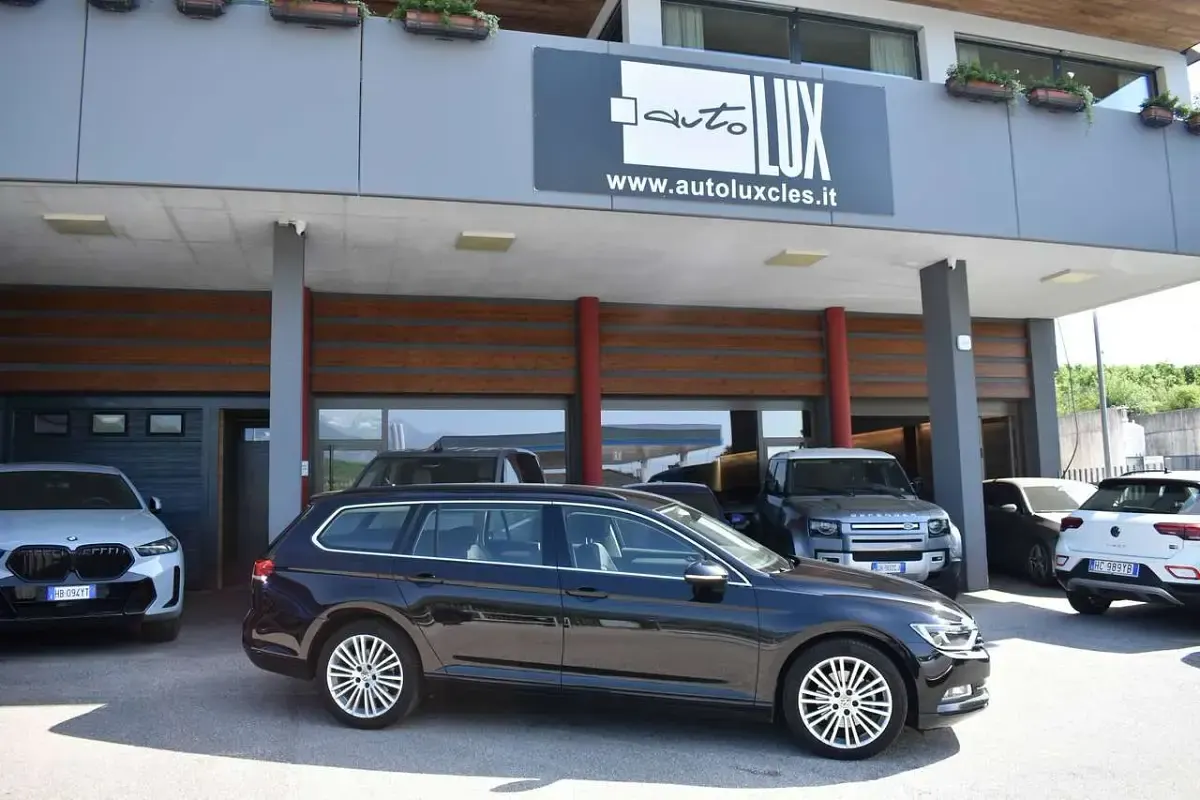 Usata VW Passat Executive 150 CV (110 kW) 2018 Nero Station wagon