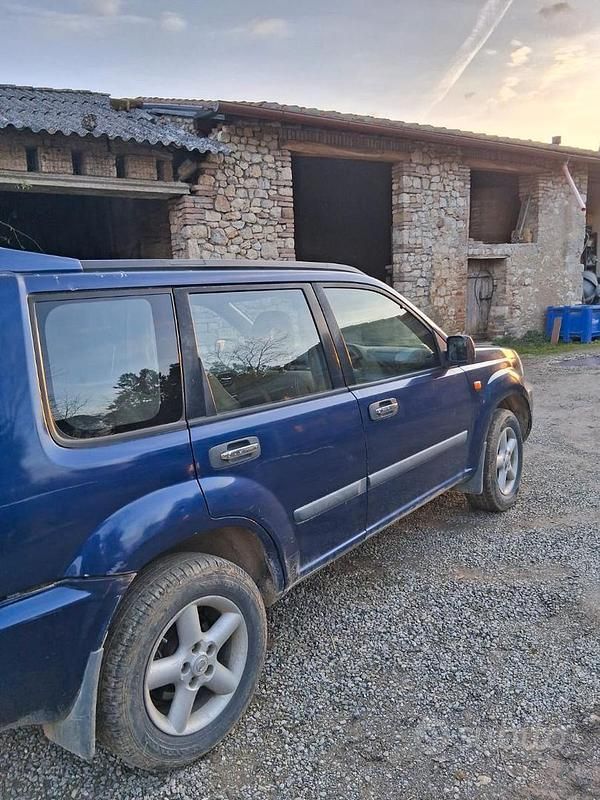 Usata Nissan X-Trail 2003 Blu SUV