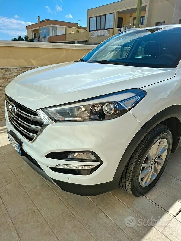 Usata Hyundai Tucson Xpossible 116 CV (85 kW) 2016 Bianco SUV