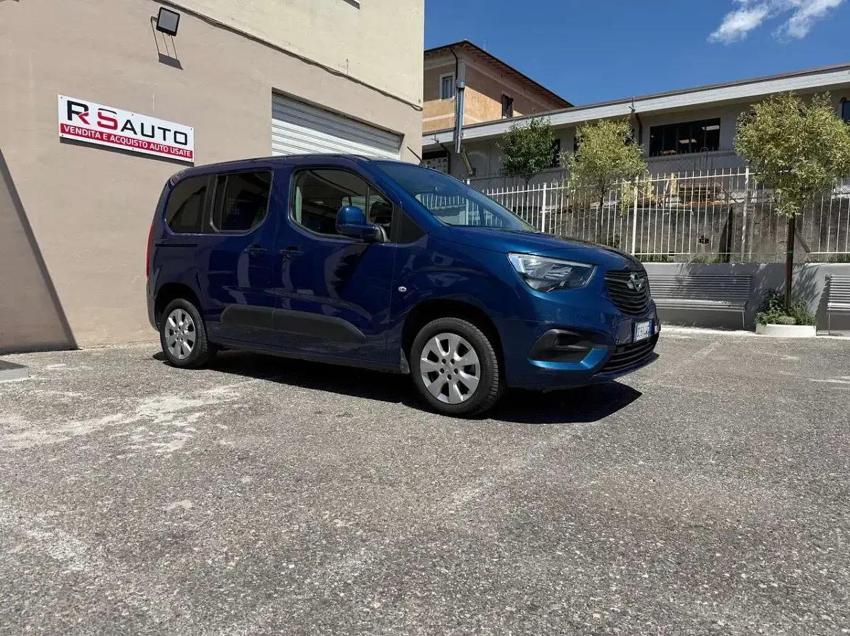 Usata Opel Combo Life Elegance 131 CV (96 kW) 2021 Blu/azzurro Furgone