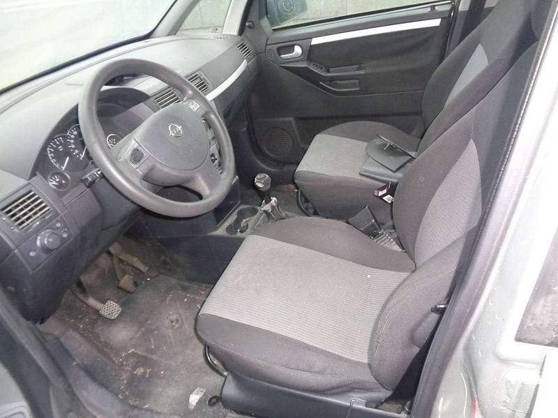 Usata Opel Meriva Enjoy 105 CV (77 kW) 2006 Nero Monovolume