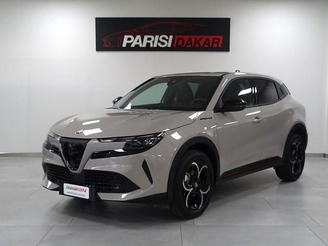 Usata Alfa Romeo Junior Edizione Speciale 145 CV (106 kW) 2024 Beige SUV