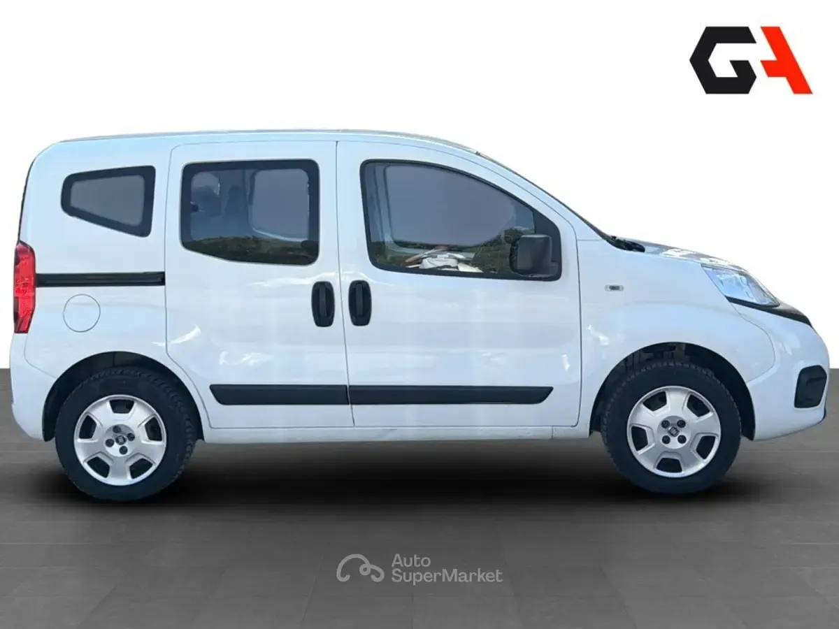 Usata Fiat Qubo Easy 69 CV (50 kW) 2018 Bianco Monovolume