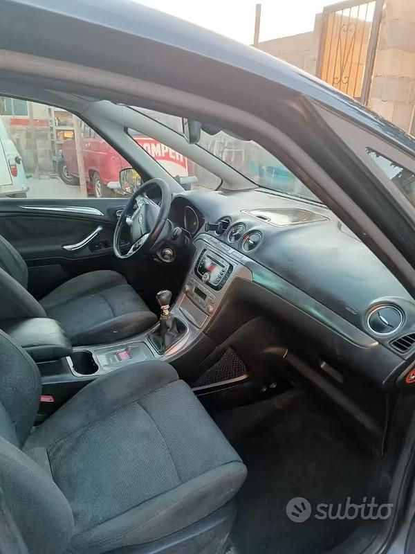 Usata Ford S-MAX 125 CV (91 kW) 2007 Blu Monovolume