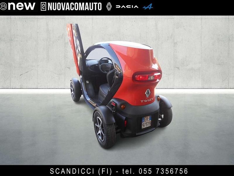 Usata Renault Twizy Intens 12 kW (17 CV) 2021 Arancione Utilitaria