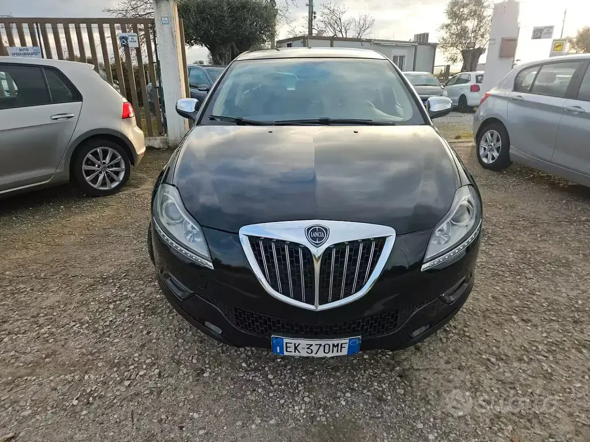 Usata Lancia Delta Platinum 190 CV (139 kW) 2012 Nero Utilitaria