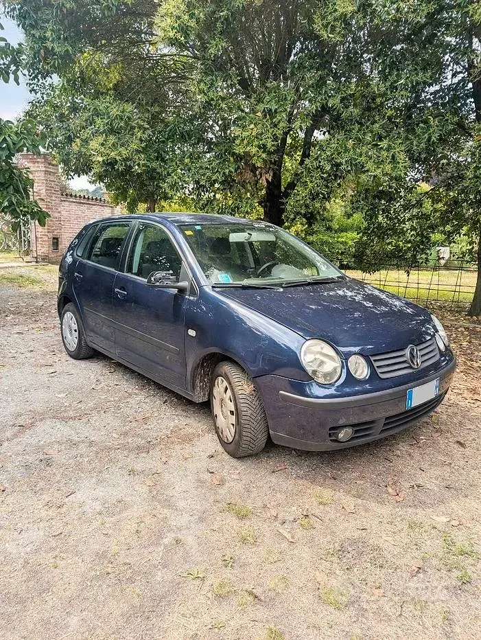 Usata VW Polo 64 CV (47 kW) 2005 Blu Utilitaria