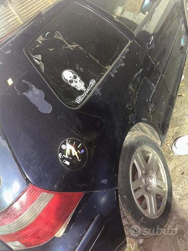 Usata VW Golf IV 115 CV (84 kW) 2002 Blu Berlina