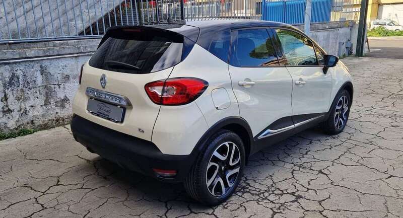 Usata Renault Captur 120 CV (88 kW) 2015 Bianco SUV