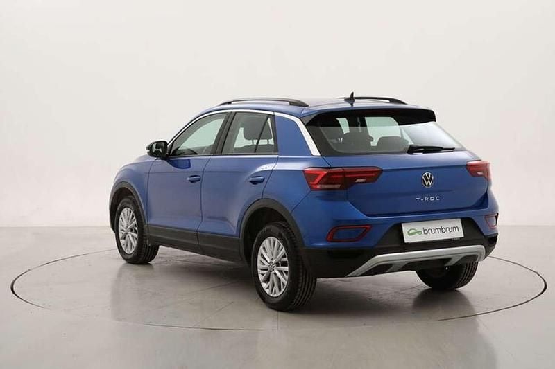Usata VW T-Roc Life 150 CV (110 kW) 2022 Blu SUV