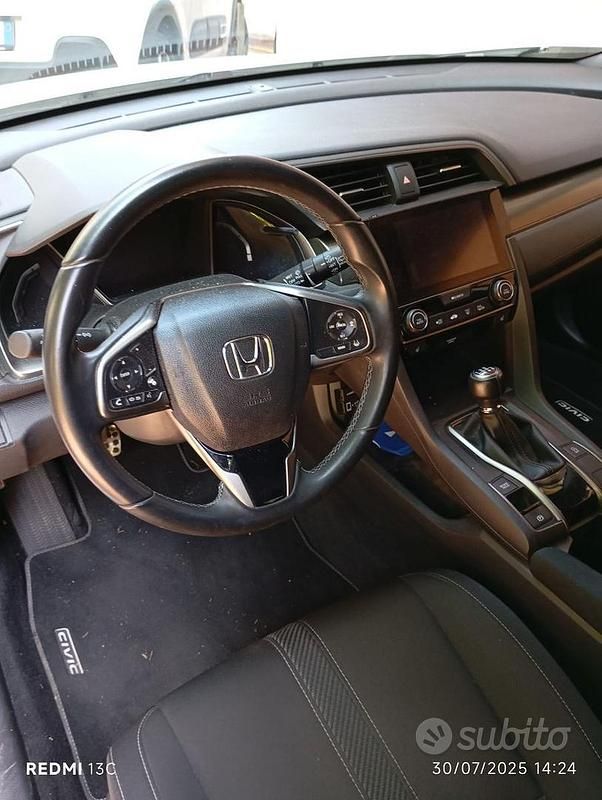 Bianco Usata 2019 Honda Civic Elegance Tre volumi | 18.700 € (Buon prezzo) - Immagine 1/4
