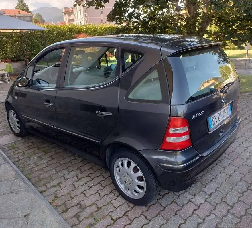 Usata Mercedes A140 Elegance 82 CV (60 kW) 2001 Grigio Utilitaria