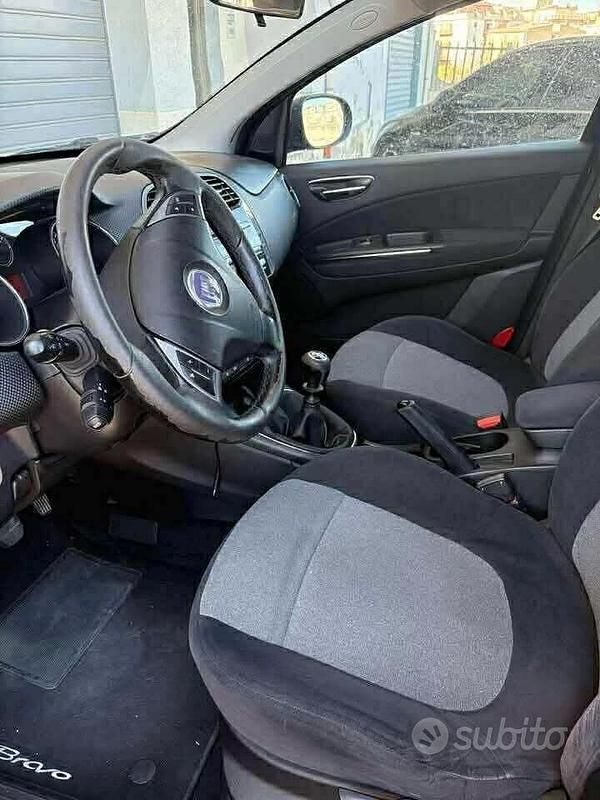 Usata Fiat Bravo 120 CV (88 kW) 2008 Blu Utilitaria