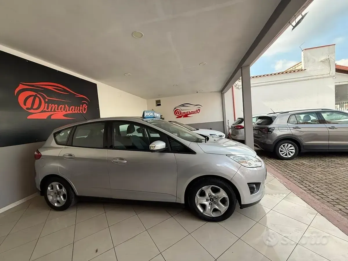 Usata Ford C-MAX 115 CV (84 kW) 2015 Grigio Monovolume