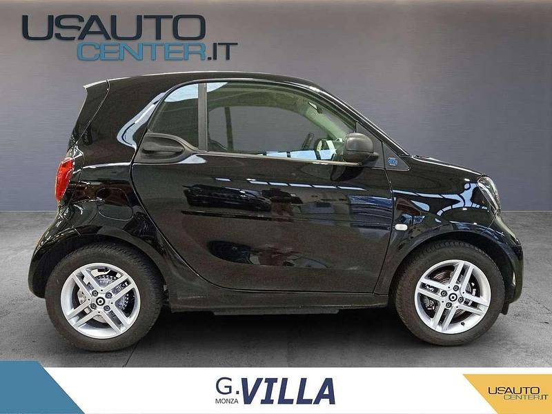Usata Smart ForTwo Coupé Pure 60 kW (82 CV) 2020 Nero Utilitaria