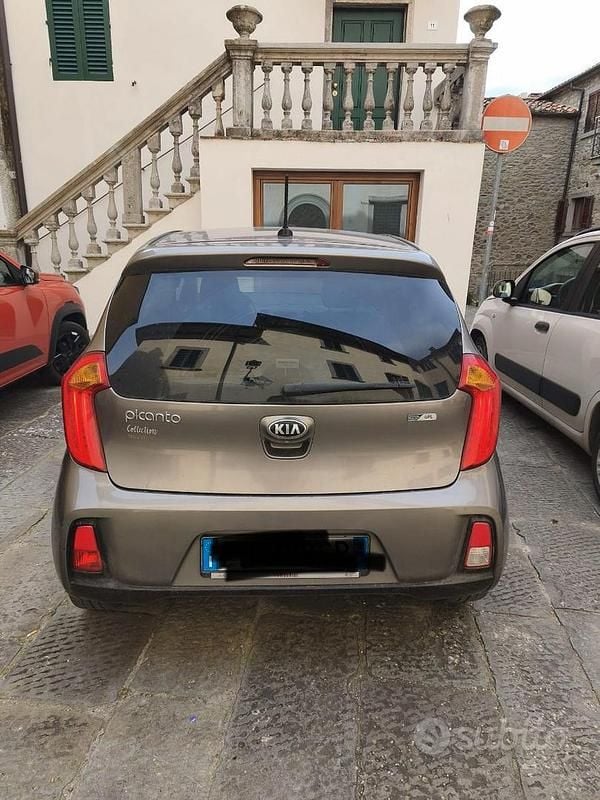 Usata Kia Picanto 67 CV (49 kW) 2017 Grigio Utilitaria