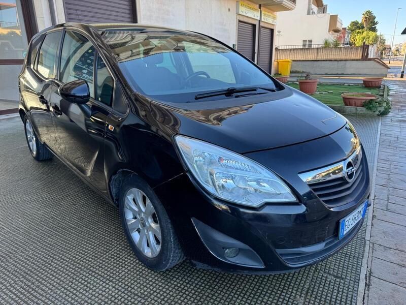Usata Opel Meriva Cosmo 101 CV (74 kW) 2011 Nero Monovolume