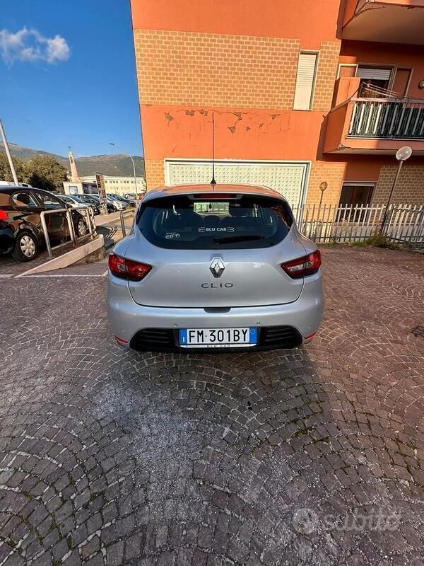 Usata Renault Clio IV 75 CV (55 kW) 2017 Grigio Berlina