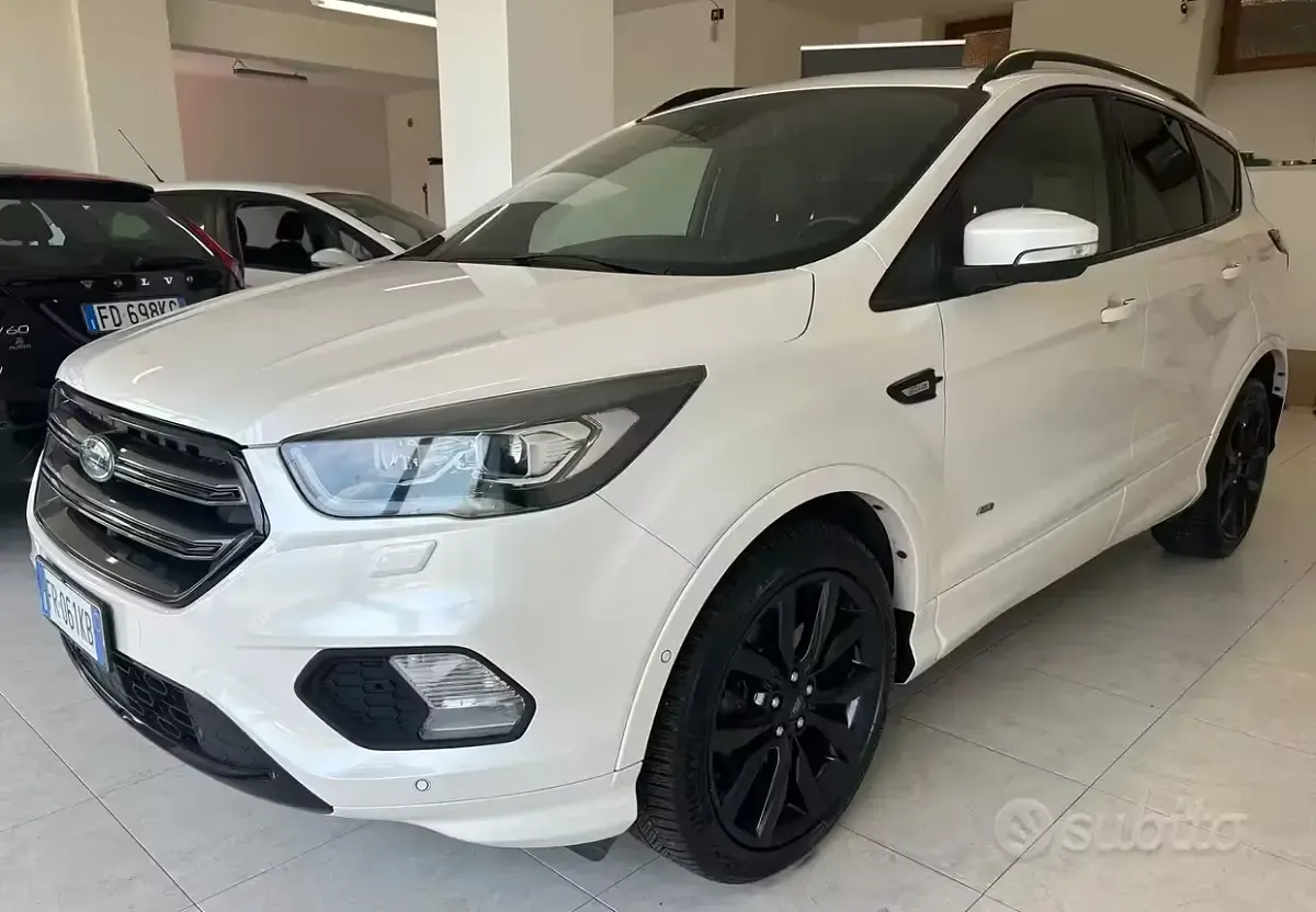 Usata Ford Kuga ST-Line 179 CV (131 kW) 2018 Bianco SUV