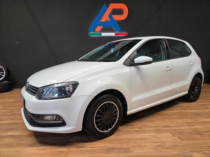 Bianco Usata 2015 VW Polo Trendline Tre volumi | 4900 € (Ottimo prezzo) - Immagine 1/3