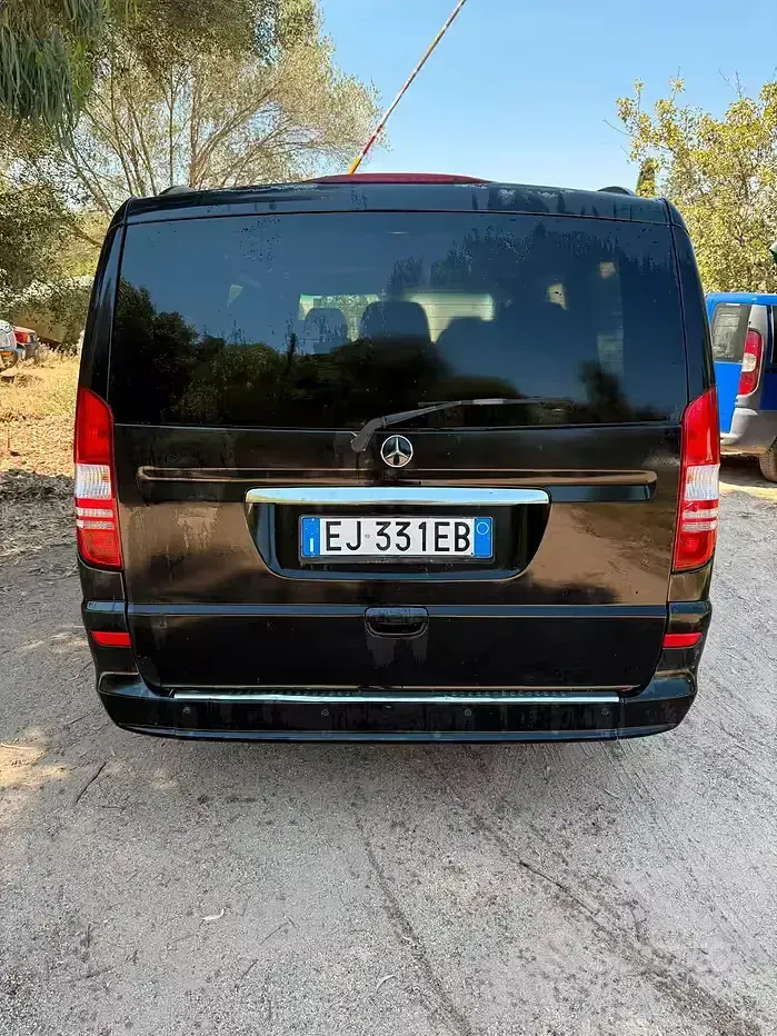 Usata Mercedes Viano 163 CV (119 kW) 2011 Nero Monovolume