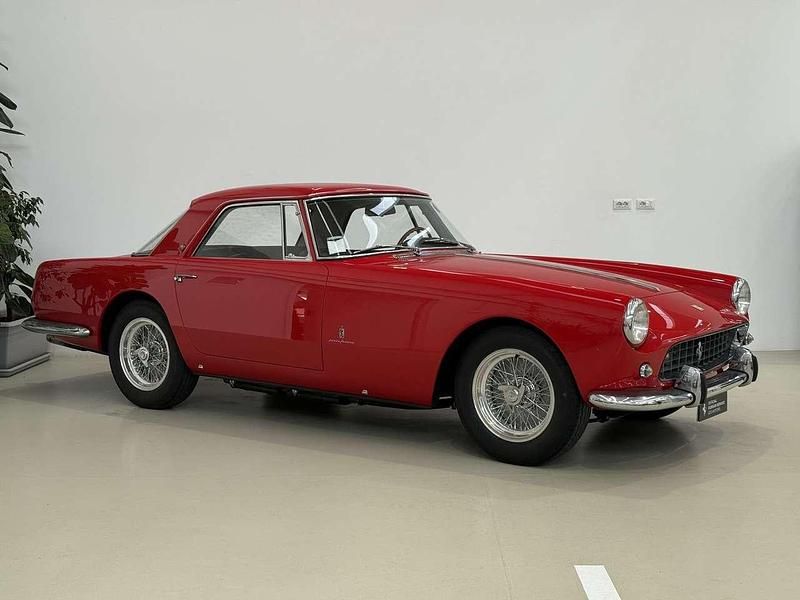 Usata Ferrari 250 300 CV (220 kW) 1959 Rosso Coupé