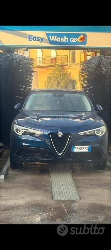 Usata Alfa Romeo Stelvio 280 CV (205 kW) 2018 Blu SUV