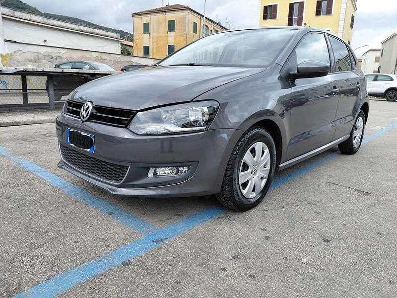 Usata 2014 VW Polo Highline Tre volumi | 8300 € (Ottimo prezzo) - Immagine 1/4