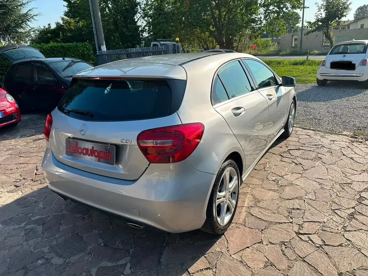 Usata Mercedes A180 Edition 109 CV (80 kW) 2014 Grigio Utilitaria