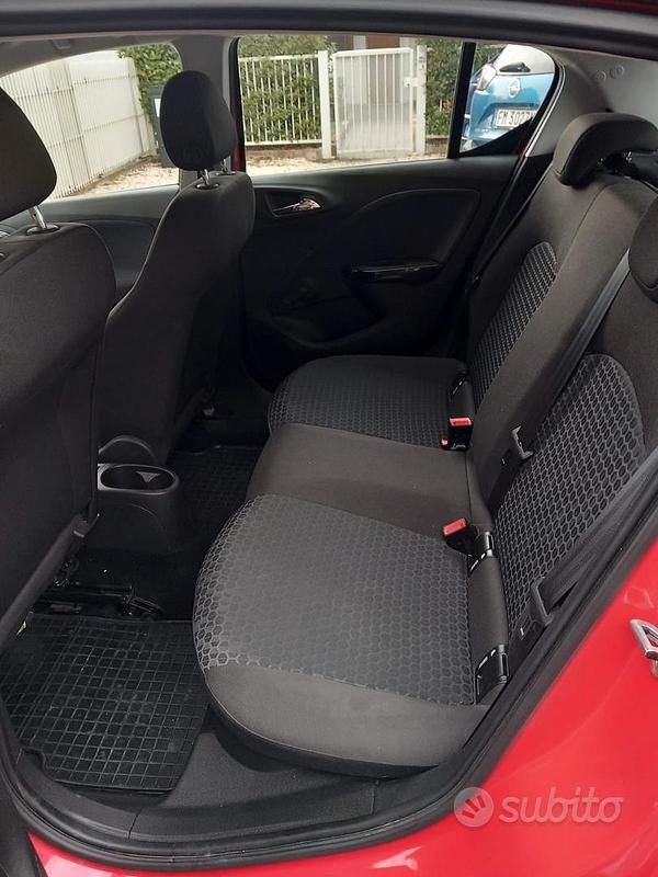 Usata Opel Corsa 90 CV (66 kW) 2018 Rosso Berlina