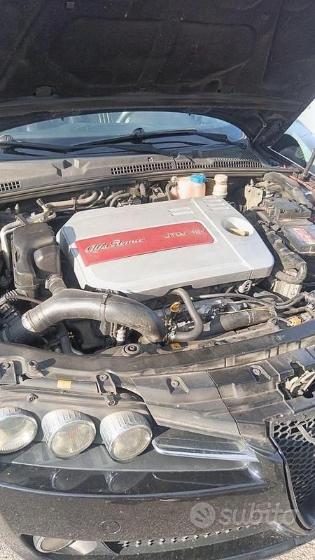 Second-hand Alfa Romeo 159 Progression 150 CP (110 kW) 2009 Negru Break