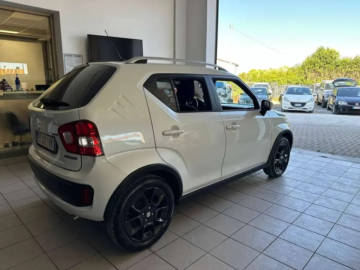 Usata Suzuki Ignis 90 CV (66 kW) 2019 Bianco SUV