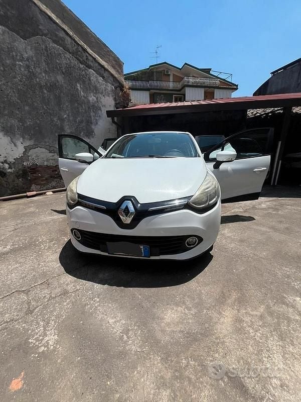 Usata Renault Clio IV 75 CV (55 kW) 2013 Bianco Utilitaria