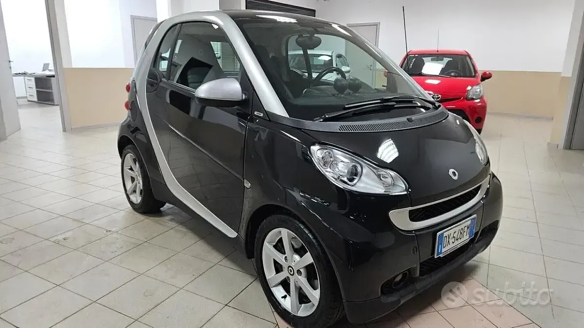 Usata Smart ForTwo Coupé Passion 45 CV (33 kW) 2009 Nero Coupé